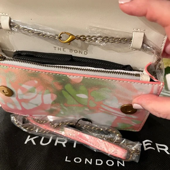 Kurt Geiger London Bond Top Handle Coral Green Crossbody NWT - Picture 4 of 7